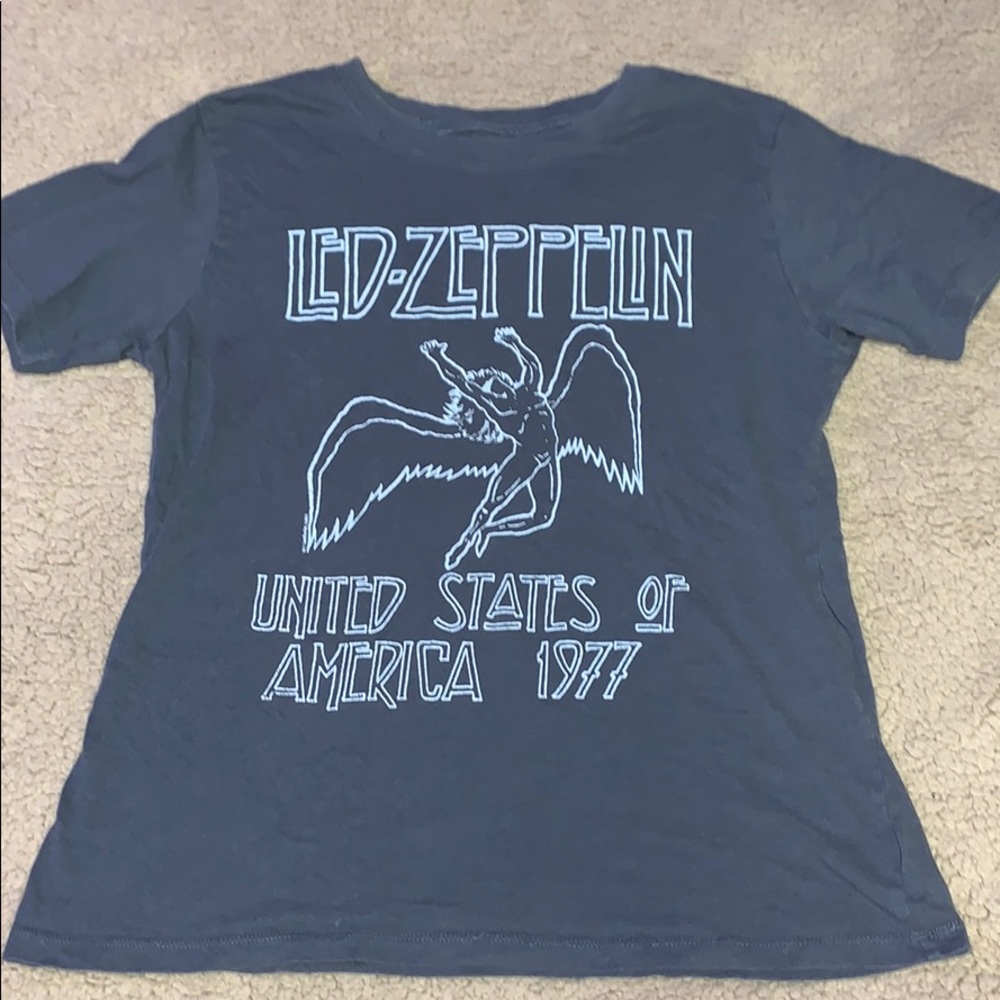 Graphic tee